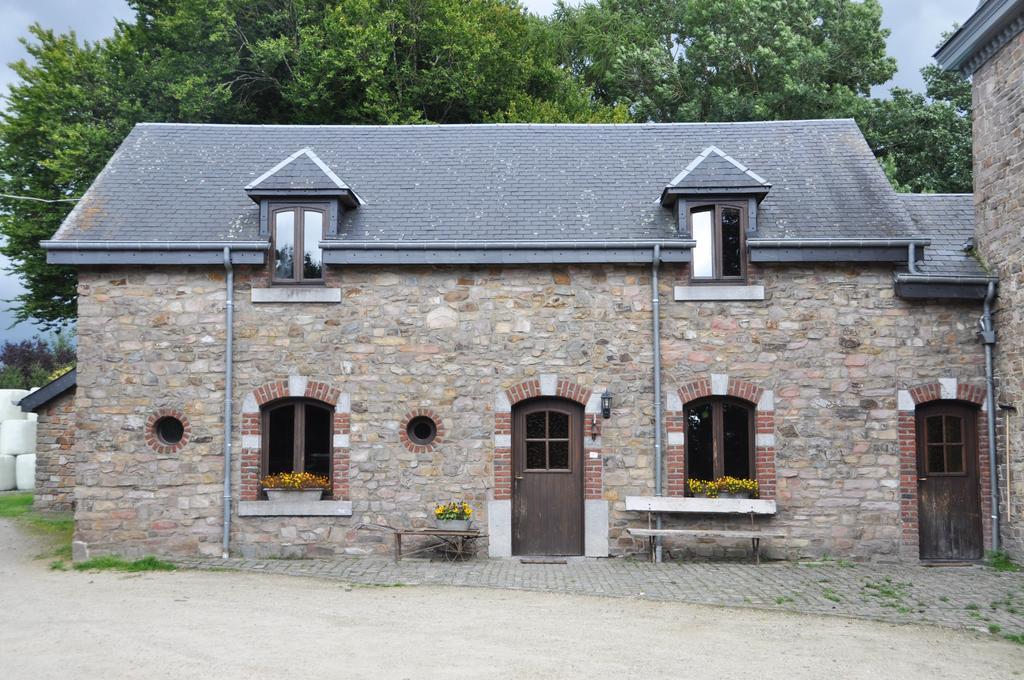 Gite Ferme D'Ortie Sainte-Ode Buitenkant foto